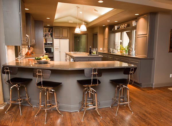 Austin Kitchen with Nova Blue and Grey Lueders Limestone Countertops